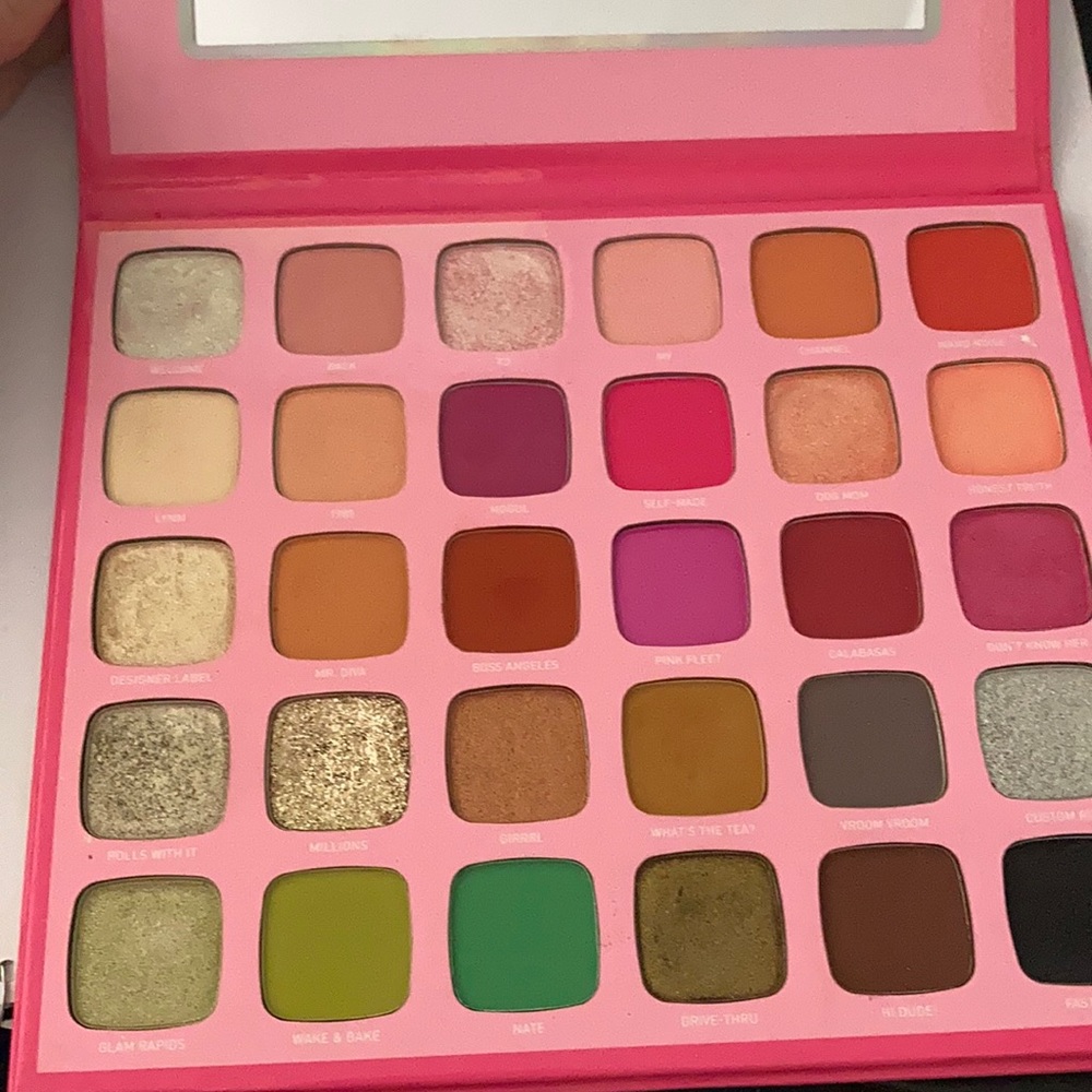 Morphe  x J*